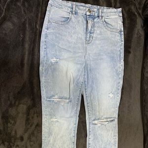 Light wash AE jeans